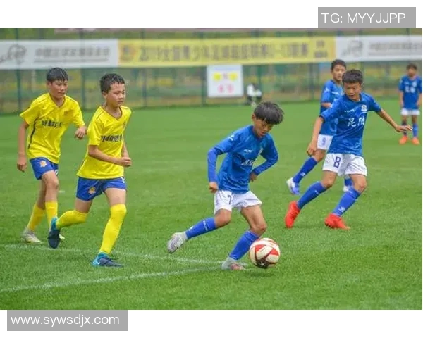 吴强专访：从青涩少年到足球明星的成长之路回顾与展望