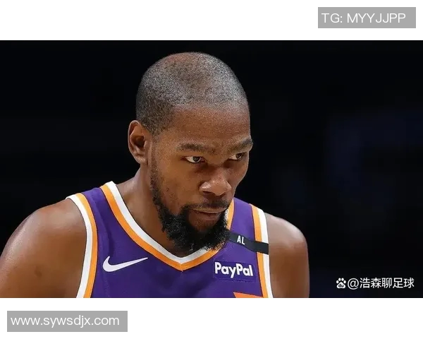 杜兰特对足球明星的热爱与追随背后的故事与启示